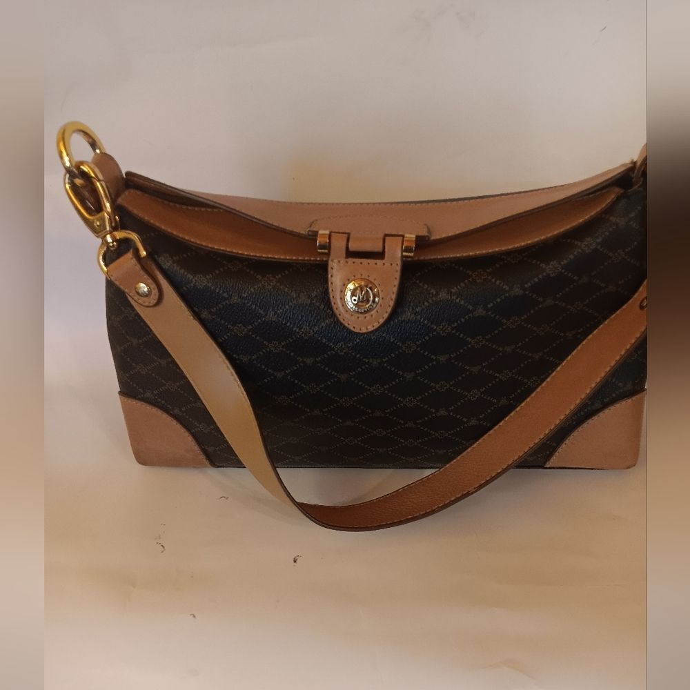 Misty Collection Signature Satchel - Picture 8 of 8